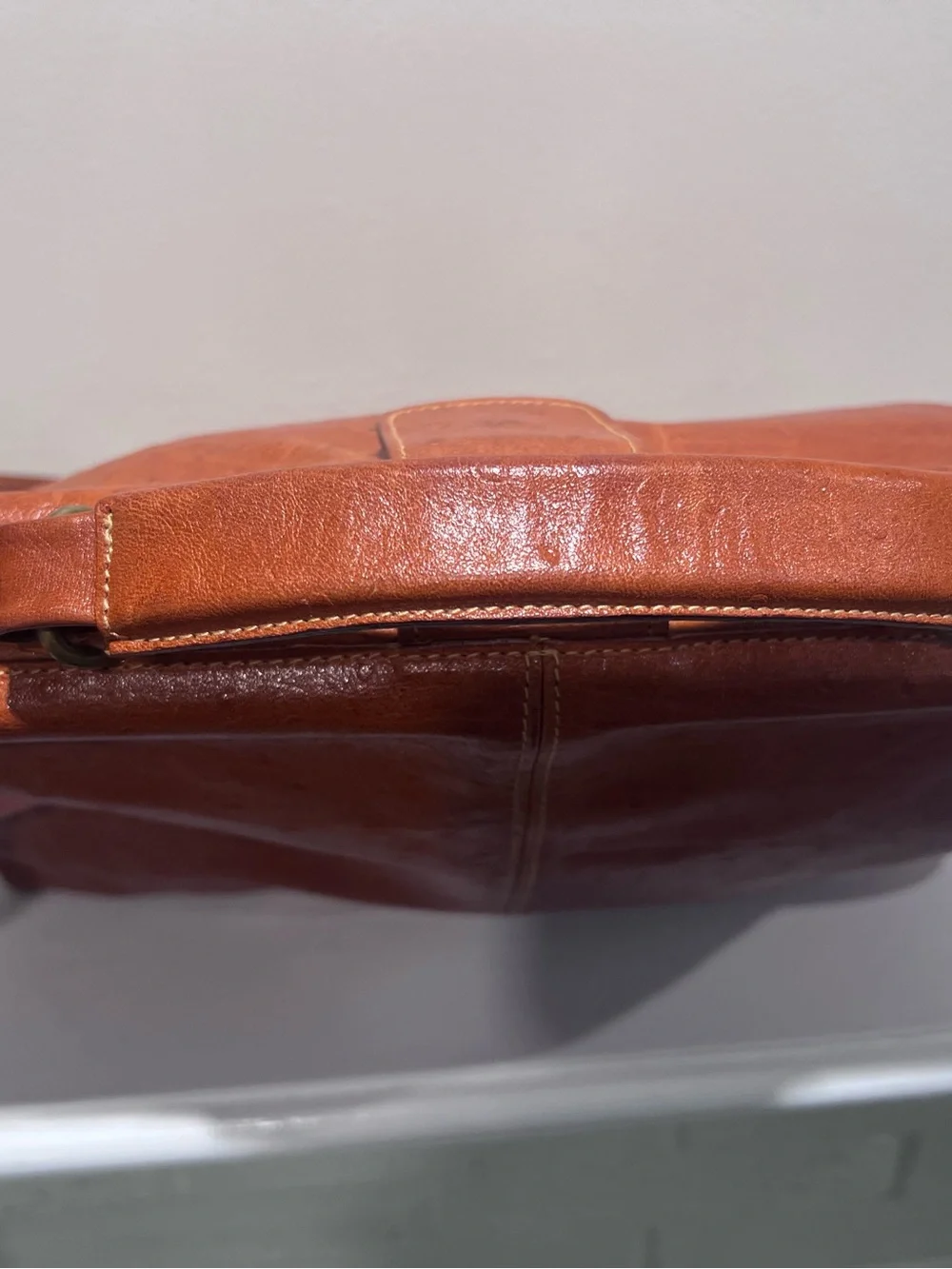 Women's Rustic Tan Leather Satchel - Versatile Shoulder & Top-Handle Bag
